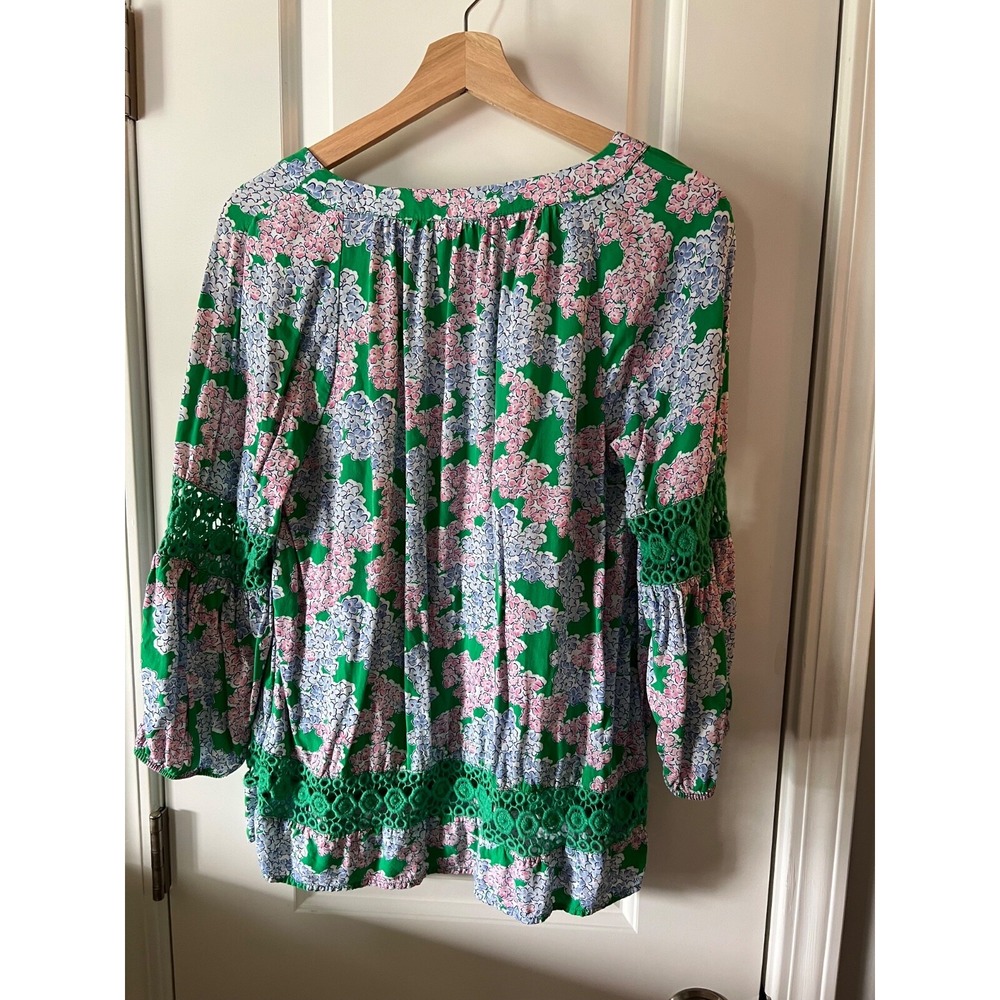 Crown & Ivy Womens S Hydrangea‎ Print Peasant Top Crochet Lace Trim - Picture 6 of 6